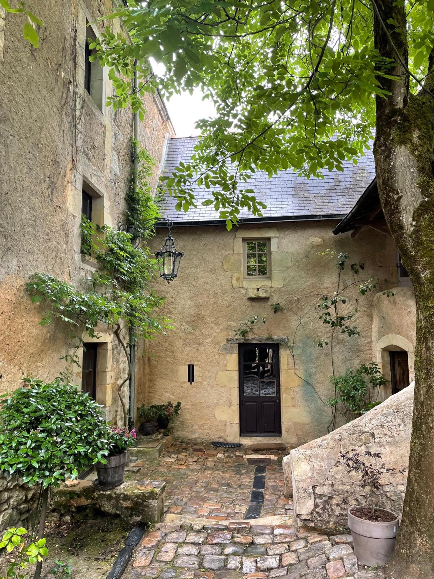 Clos Saint Leonard Durtal Εξωτερικό φωτογραφία